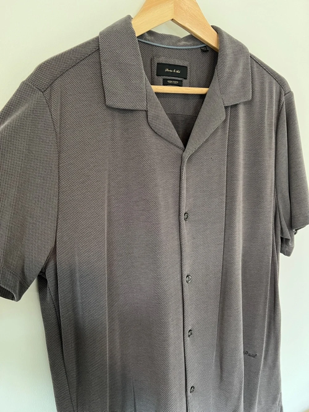 Porter & Ash Short-Sleeve Button-Down Shirt - Picture 2 of 8